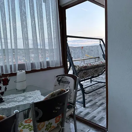 Apartment Mirlav